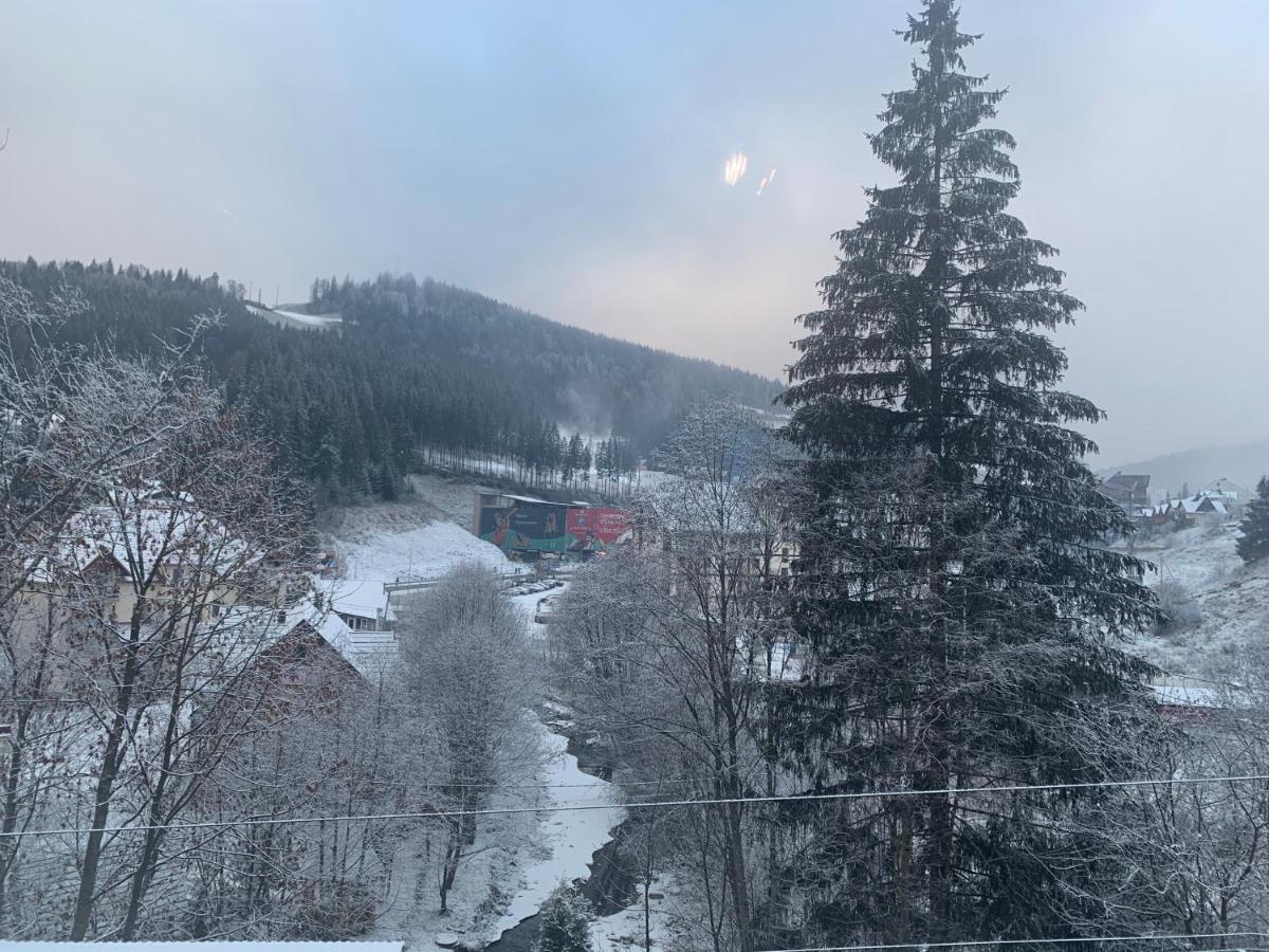 Маєток "Zymon & Ski" Bukovel Exterior foto